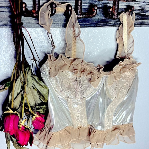 Romwe cropped metallic/cream bustier, ruffled hems, straps adjust; sz m, perfect - Picture 4 of 11